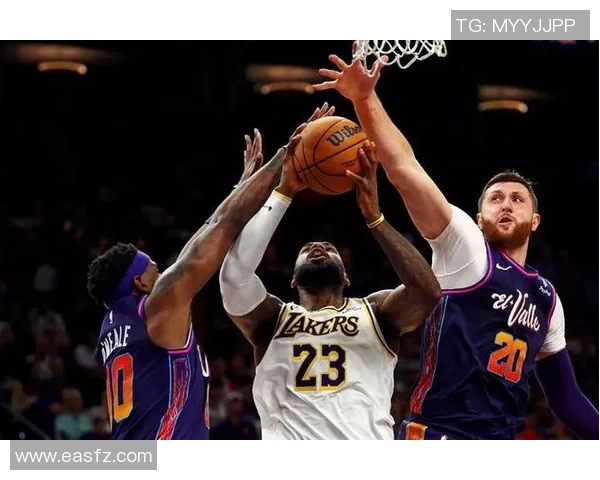 本赛季湖人打到关键时刻的比赛8胜0负，未尝败绩